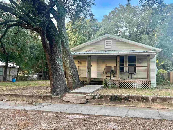 2212 McLeod St, Pensacola, FL 32502
