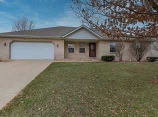 2260 Deer Springs Trl, Shiloh, IL 62221