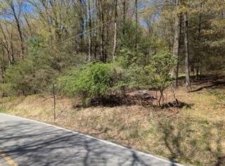 32 Cobble Creek Dr, Tannersville, PA 18372