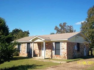 8270 Meadow Ln N, Irvington, AL 36544