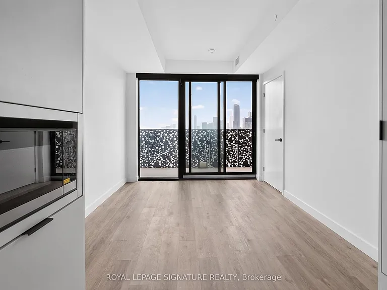 55 Charles St E #4303 — Photo 15