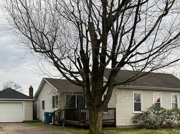 6010 Fox St, Mayville, MI 48744