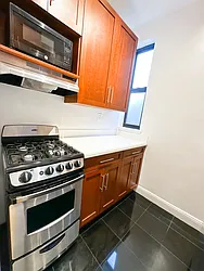 Rented by Urban Real Estate Inc