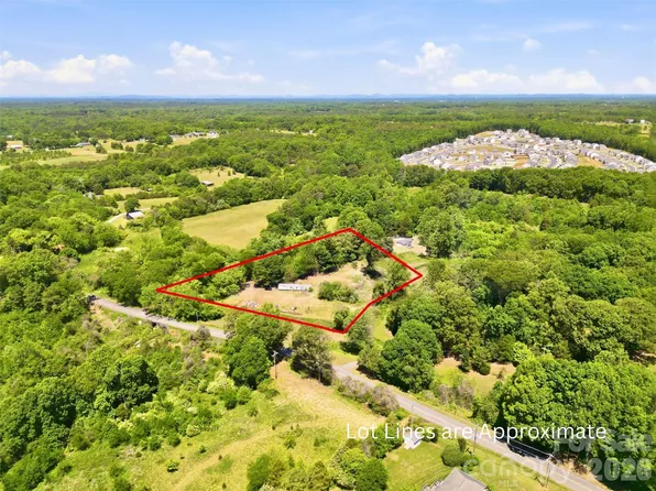 112 Forkcreek Ln, Troutman, NC 28166