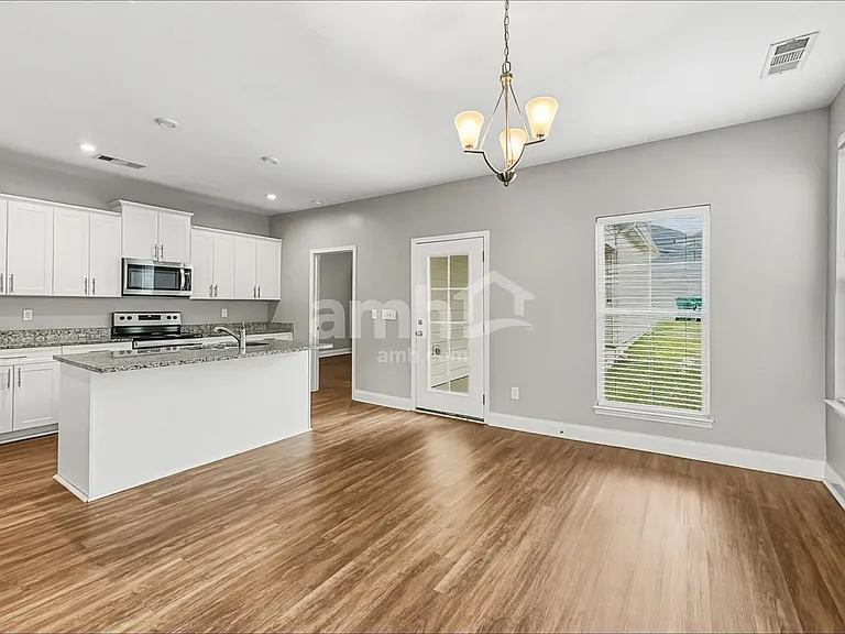 5335 Tupelo St — Photo 5