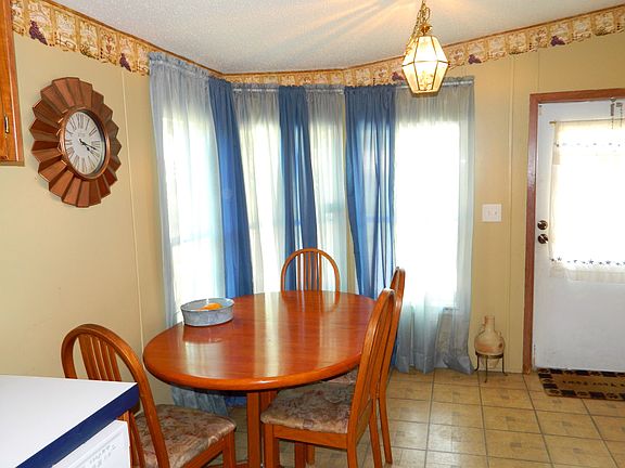4th image of 10680 SE 128th St