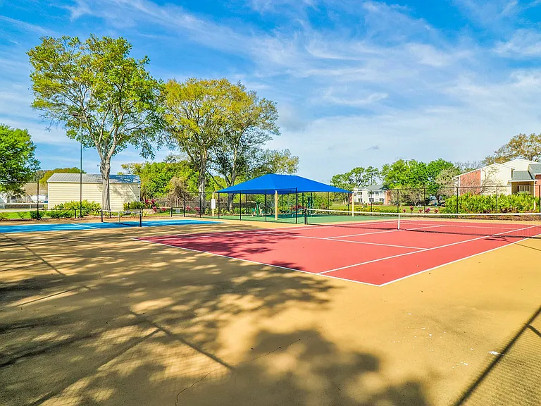 Tennis/Pickleball Courts