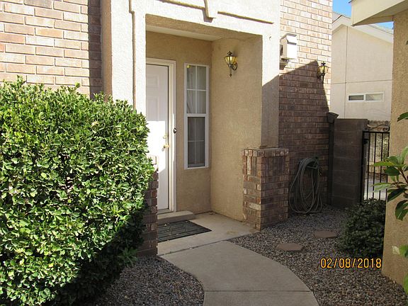 02-Front Entry