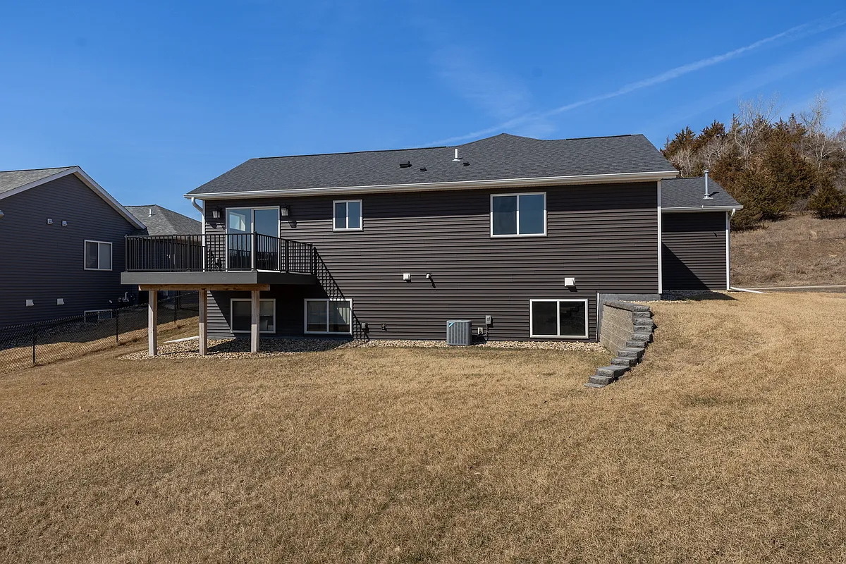 Building Photo - 2332 Hadley Hills Dr NE