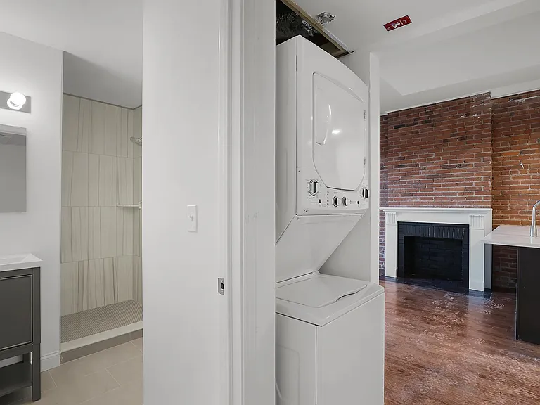 57 Trumbull St #2F — Photo 9
