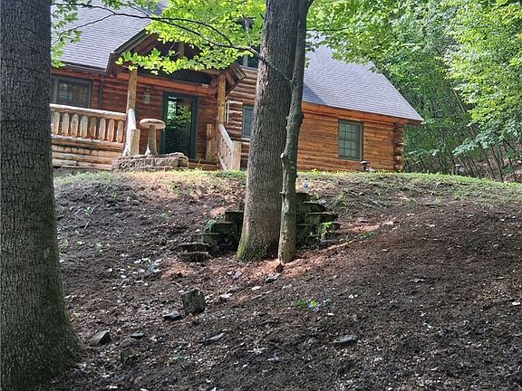 2nd image of 829 Gifford Hill Rd