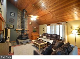 18732 Breezy Point Dr NE, East Bethel, MN 55092