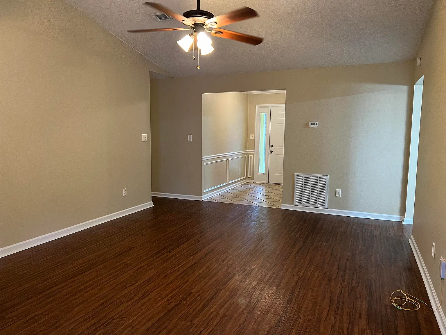 3 bed, 1473 sqft, $1,950 — Photo 4