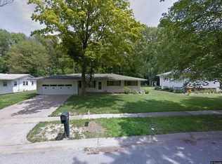 136 E Lawrin Blvd, Terre Haute, IN 47803