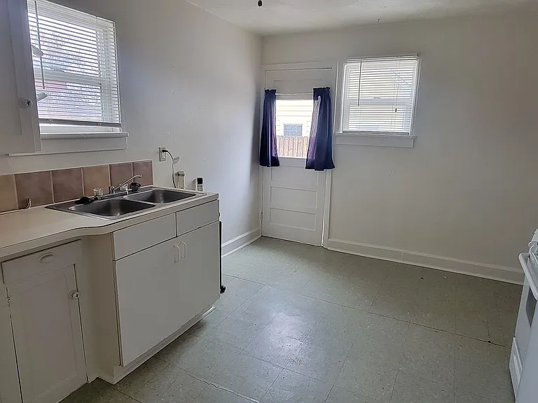 803 Phay Ave — Photo 5
