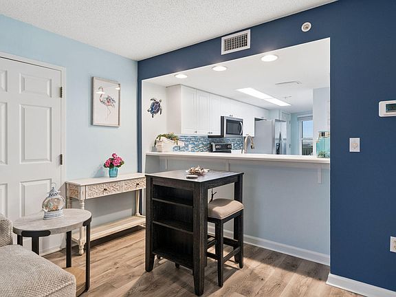 5th image of 895 Santa Rosa Blvd #415/415A