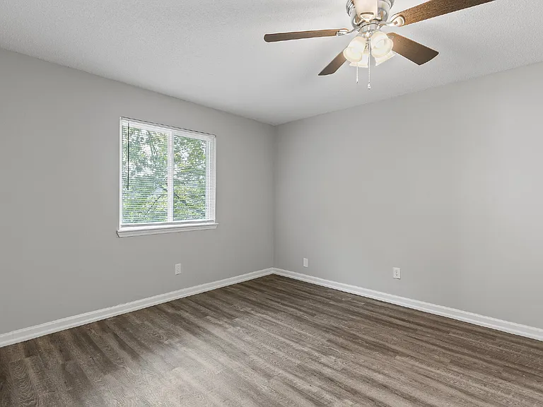 105 Ppoole St #303 — Photo 51
