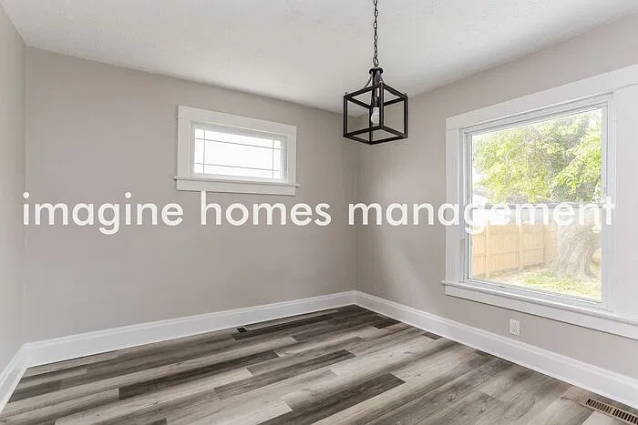 2 bed, 1.0 bath, 1056 sqft, $1,595 — Photo 4