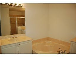 3rd image of 1345 Mariposa Cir #5103