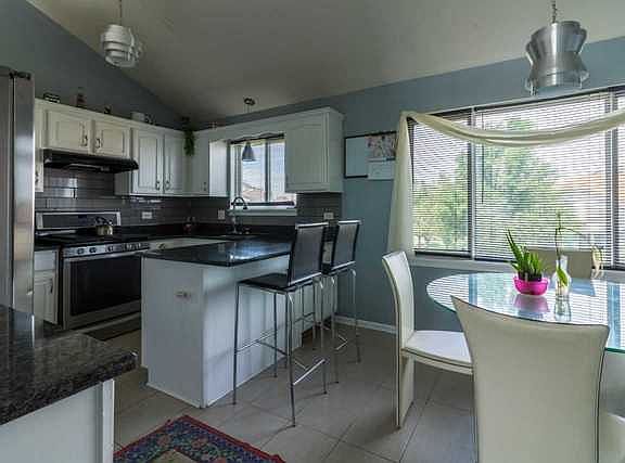 4th image of 22962 Greenfield Blvd