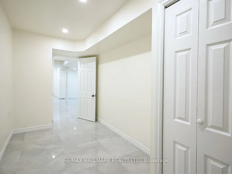 77 Wheelwright Dr #BASEMENT — Photo 11
