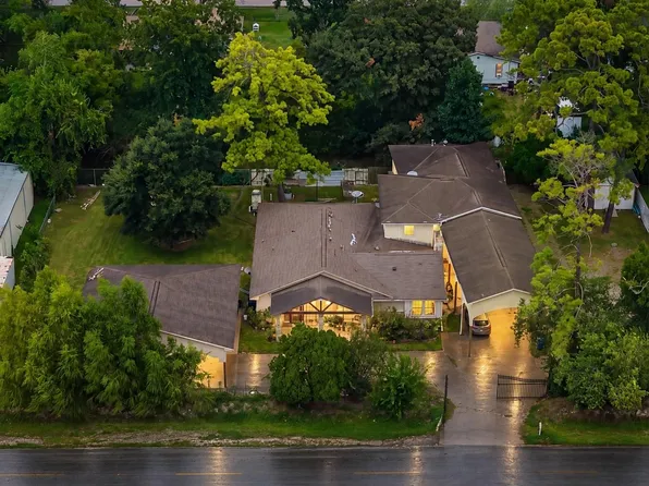 2127 Maurine St, Houston, TX 77039