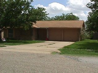 822 Pleasant Valley Rd, Garland, TX 75040