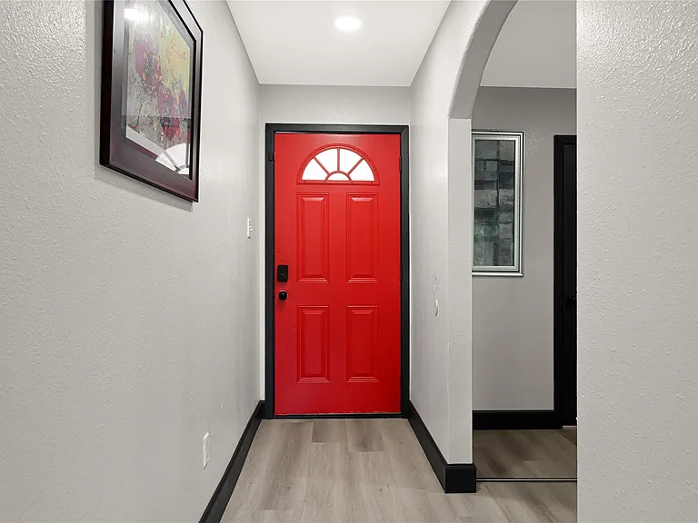 12115 Wood Forest Dr — Photo 17