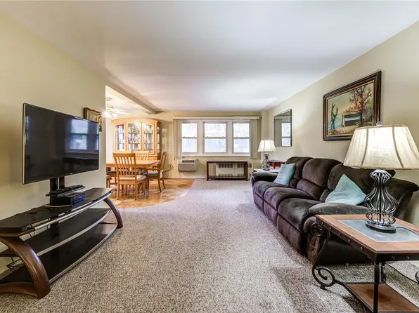 34 Pearsall Avenue #1G, Glen Cove, NY 11542