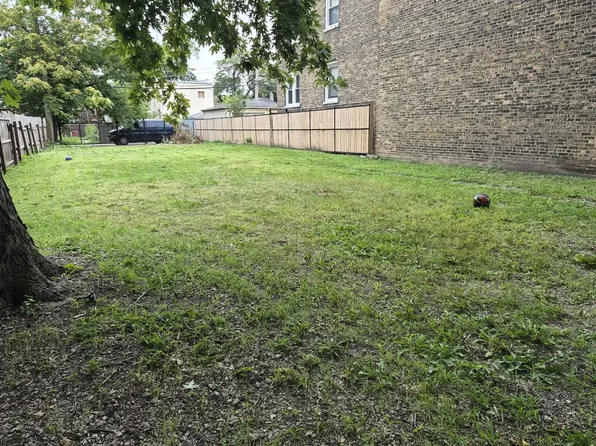 1141 N Harding Ave, Chicago, IL 60651