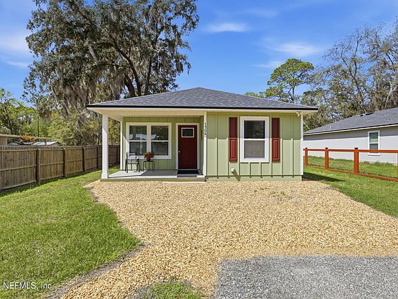 3rd image of 1506 SE 4TH Avenue