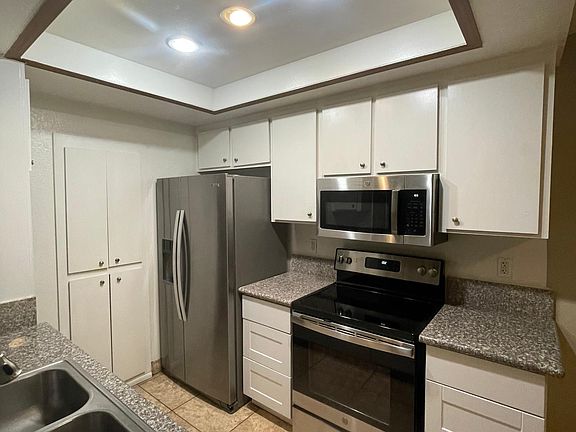 5th image of 3535 Banbury Dr APT 119