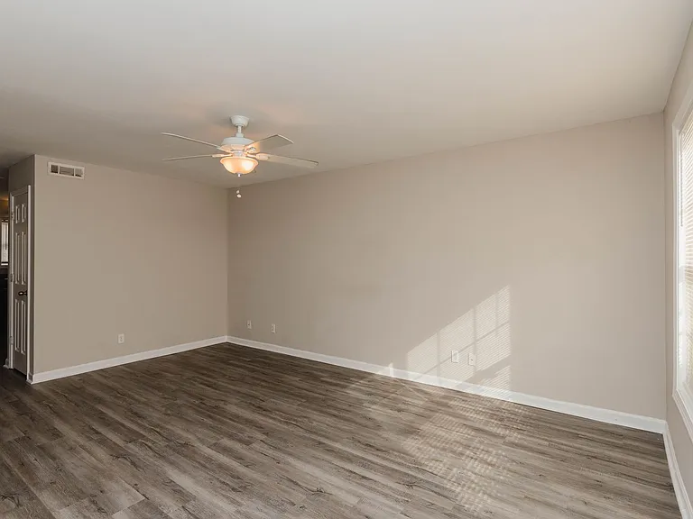 410-437 White Ingram Pkwy #410-437 — Photo 5