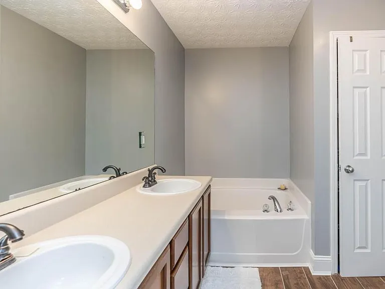 4163 Baker Station Ct — Photo 18