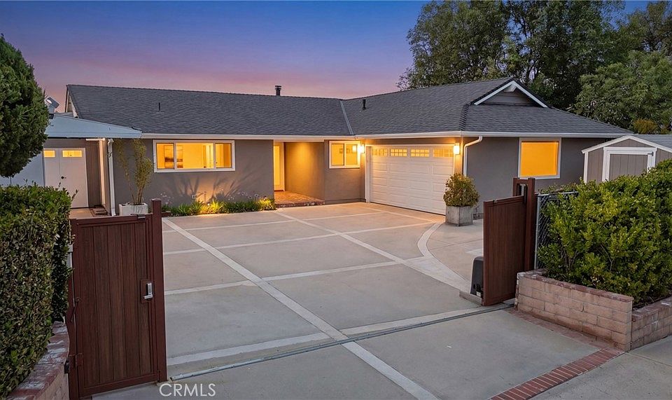 1st image of 7148 Gateshead Way