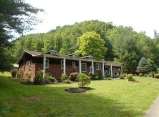 181 Squire Ln, Topmost, KY 41862