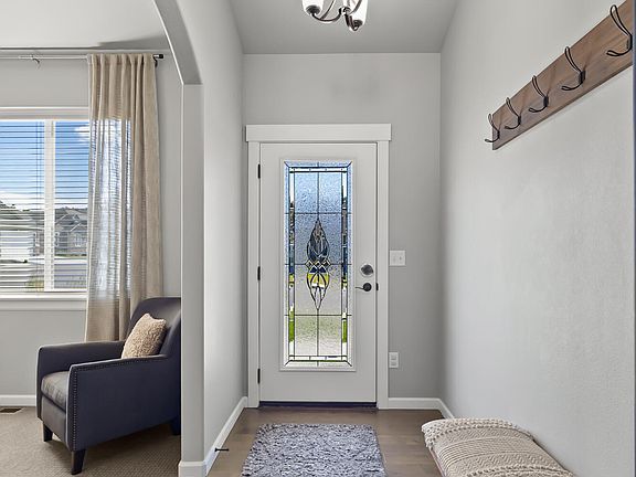 4th image of 504 N 75th Ave