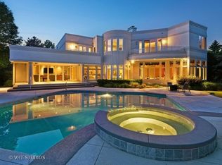 3345 Sunset Trl, Northbrook, IL 60062