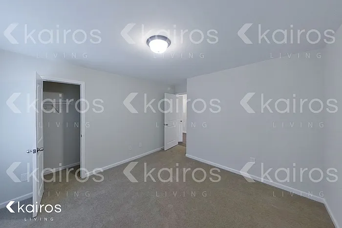 820 Heather Dr — Photo 13