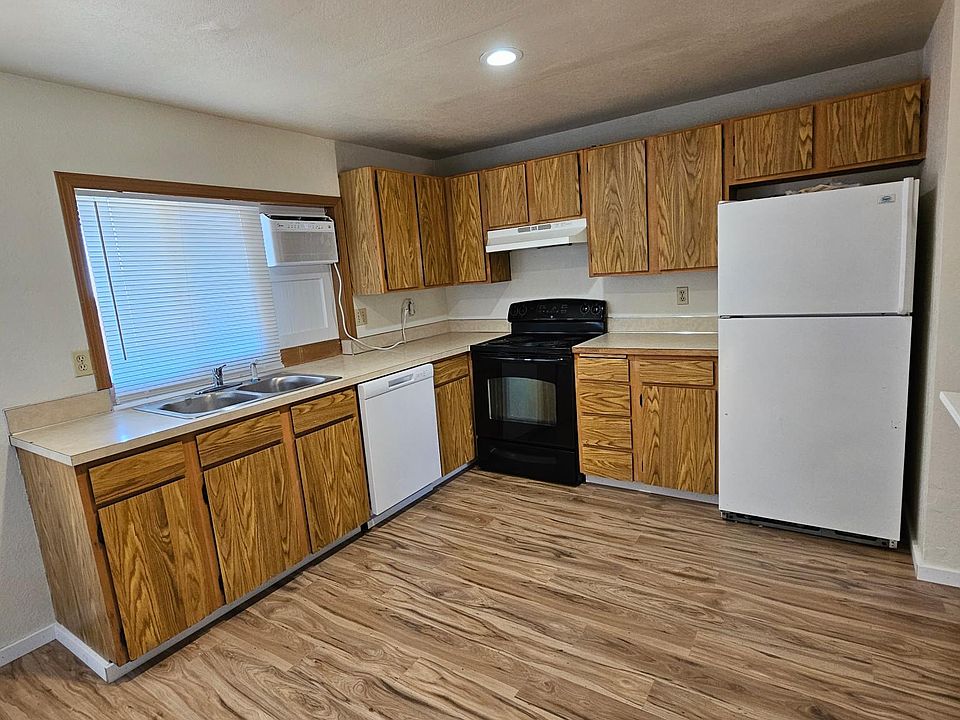 1st image of 32 W Prasch Ave #B