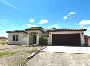 505 9th St NE, Rio Rancho, NM 87124