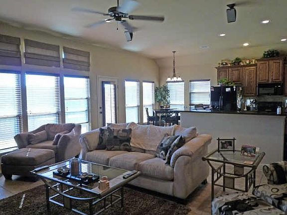 4th image of 1399 Laramie Ln