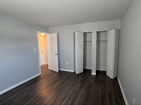4th image of 11 Warren Lodge Ct APT 1A
