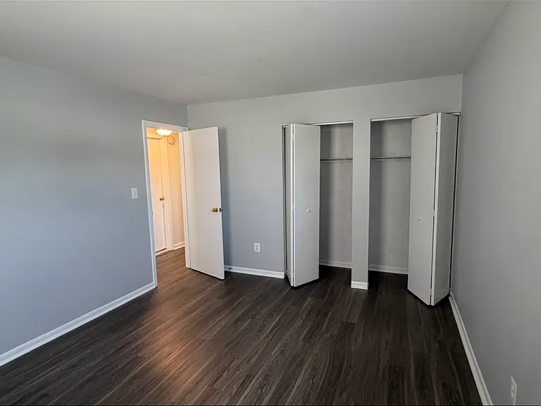 11 Warren Lodge Ct #1A — Photo 4