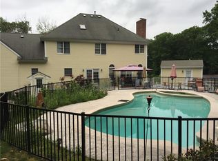 30 Osprey Dr, East Greenwich, RI 02818