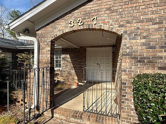 3rd image of 3217 Lennox Dr