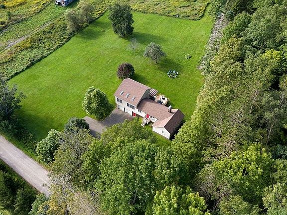 3rd image of 227 Donlon Rd