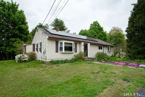 11 Winthrop St Photo 1