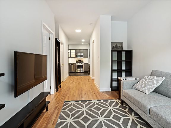 2nd image of 365 Saint Johns Pl APT G