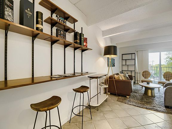 4th image of 1433 N Williams Street #305